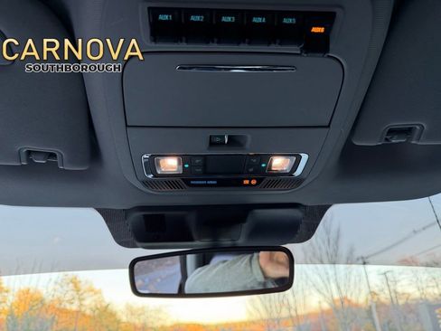 Used 2023 Ford F250 Lariat w/ FX4 Off-Road Package image 17