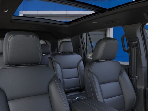 New 2026 Chevrolet Traverse LT w/ Sun and Wheel Package AWD/4WD image 24