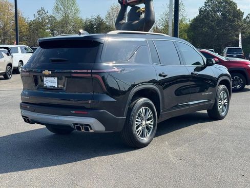 Used 2026 Chevrolet Traverse LT w/ LPO, Floor Liner Package FWD image 3