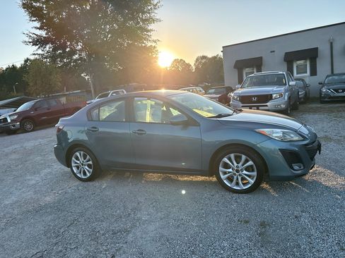 Used 2011 MAZDA MAZDA3 s Sport w/ Tech Pkg image 5