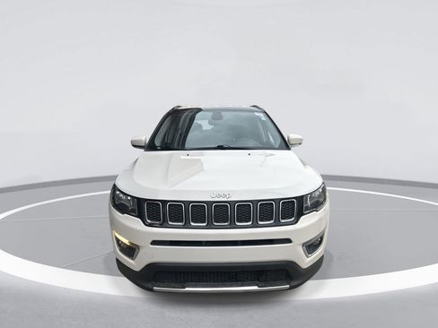 Used 2018 Jeep Compass Limited image 2