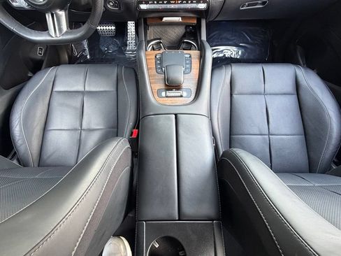 Used 2024 Mercedes-Benz GLS 580 4MATIC image 49