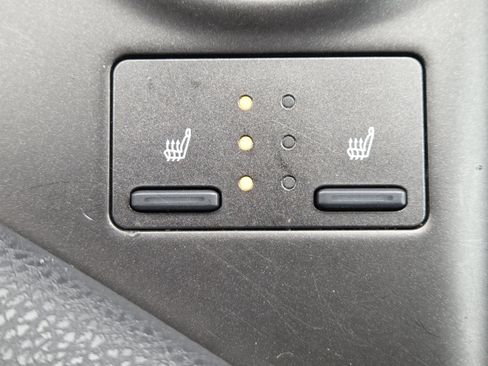 Used 2023 Toyota Camry XSE image 6