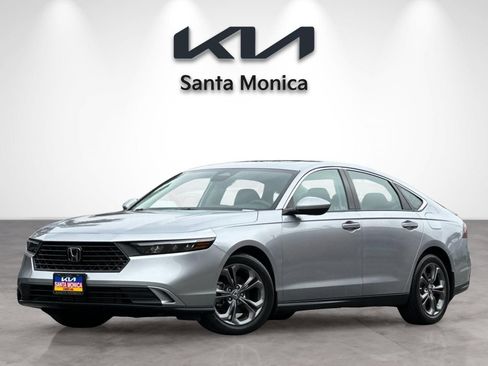 Used 2023 Honda Accord EX image 2