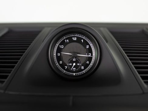 New 2026 Porsche Macan image 21