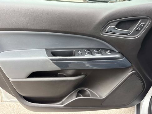 Used 2016 Chevrolet Colorado Z71 image 12