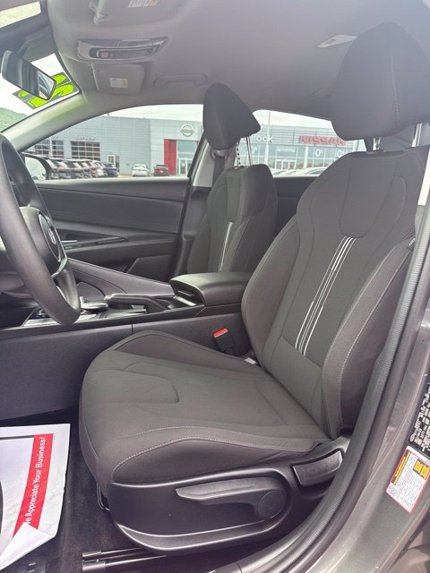 Used 2024 Hyundai Elantra SEL FWD image 9