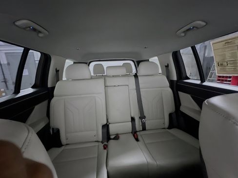 Used 2025 Hyundai Santa Fe SEL FWD image 33