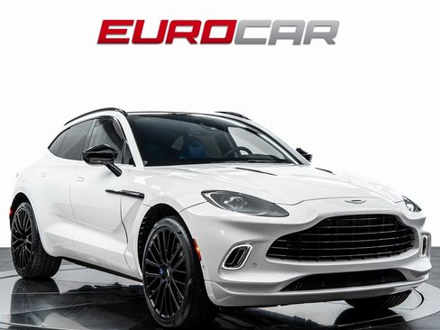 Used 2022 Aston Martin DBX image 7