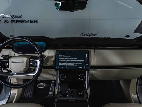 Used 2023 Land Rover Range Rover Long Wheelbase SE image 22
