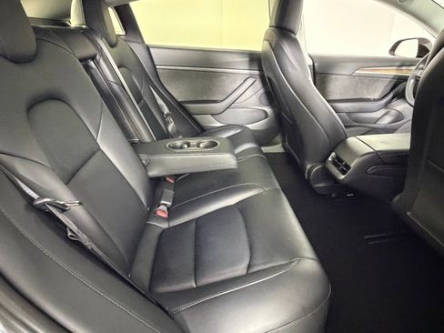 Used 2022 Tesla Model 3 image 29