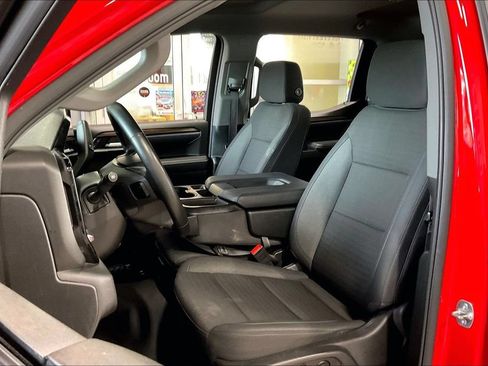 Used 2025 Chevrolet Silverado 1500 LT RWD image 3