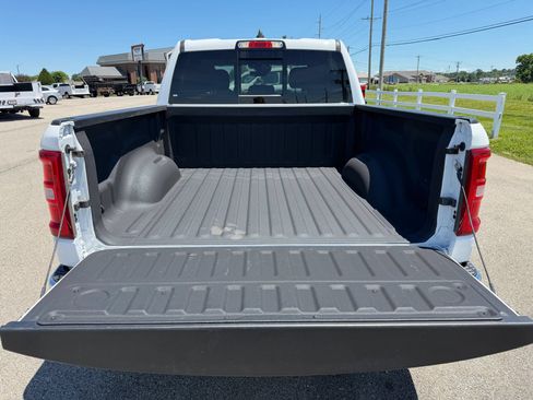 Used 2025 RAM 1500 Lone Star AWD/4WD image 4