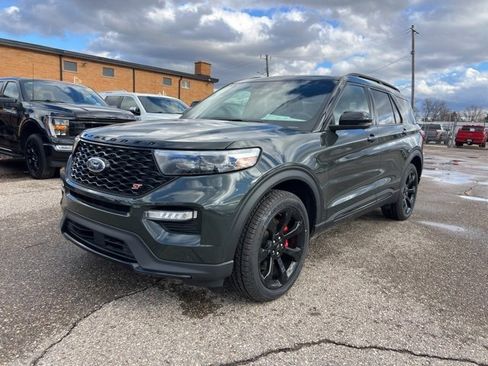 Certified 2023 Ford Explorer ST w/ Equipment Group 401A image 31