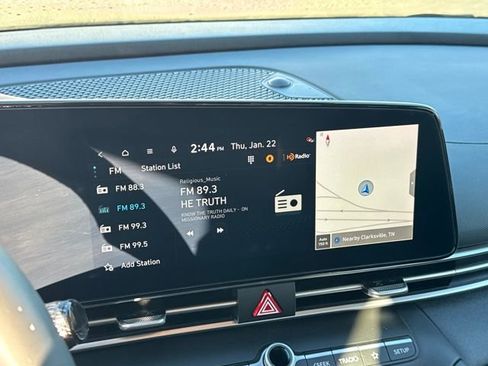 Certified 2023 Hyundai Elantra SEL w/ Convenience Package image 18