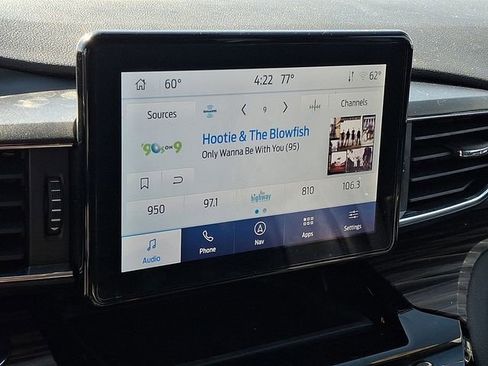 Used 2023 Ford Explorer Limited w/ Equipment Group 301A AWD/4WD image 13