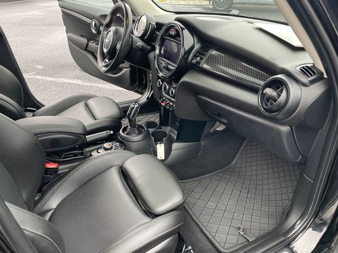 Used 2020 MINI Cooper S image 16