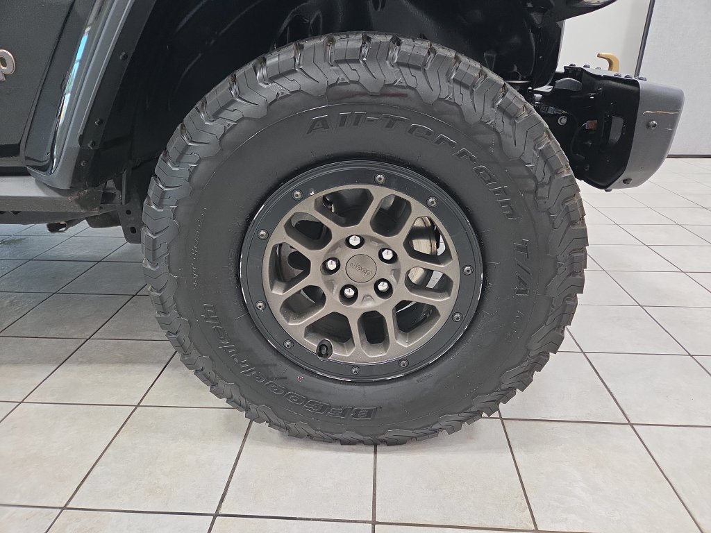 Used 2023 Jeep Wrangler Unlimited Rubicon 392 w/ Xtreme Recon 35" Tire Package AWD/4WD image 19
