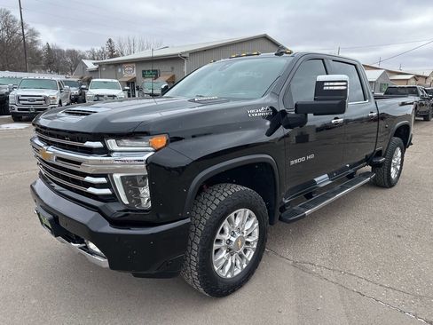 Used 2023 Chevrolet Silverado 3500 High Country w/ Z71 Off-Road Package image 9