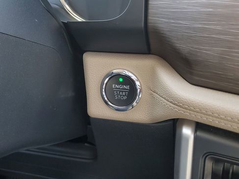 Used 2024 Ford Expedition Max Limited image 19