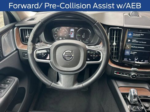 Used 2019 Volvo XC60 T8 Inscription w/ Advanced Package AWD/4WD image 18