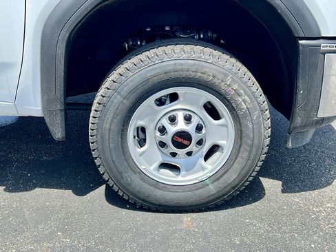 New 2025 GMC Sierra 2500 Pro w/ Convenience Package image 33