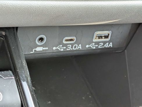 Certified 2025 Subaru Outback Premium AWD/4WD image 19