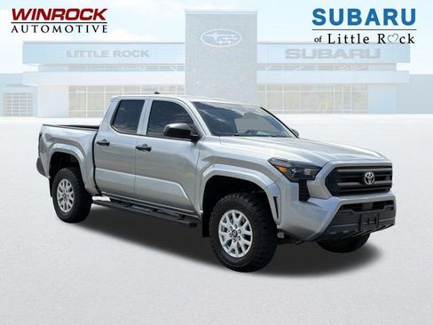 Used 2024 Toyota Tacoma SR image 1