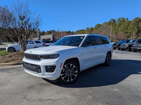 Certified 2022 Jeep Grand Cherokee L Overland w/ Advanced Protech Group III image 1