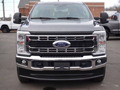 Used 2024 Ford F250 XLT image 5