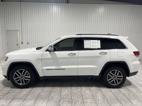 Used 2021 Jeep Grand Cherokee Limited w/ Luxury Group II image 2