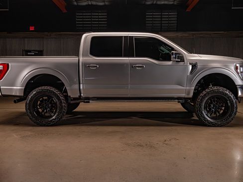 Used 2022 Ford F150 Lariat w/ Equipment Group 502A High AWD/4WD image 11