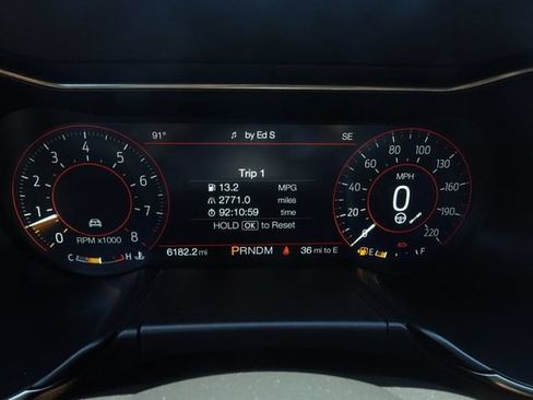 Used 2022 Ford Mustang Shelby GT500 w/ Technology Package RWD image 12