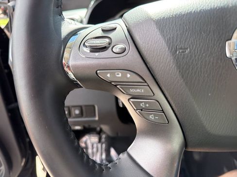 Used 2021 Nissan Murano Platinum w/ Cargo Package FWD image 23