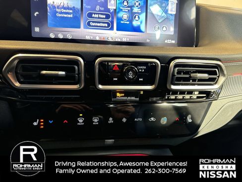 New 2026 Nissan Sentra SR w/ SR Premium Package FWD image 10