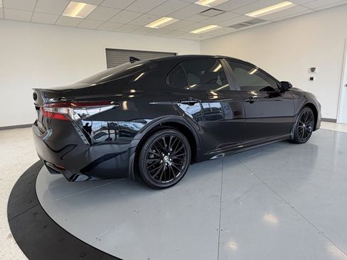Used 2022 Toyota Camry Nightshade image 7