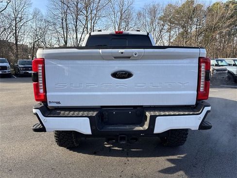 Used 2024 Ford F250 XLT w/ Black Appearance Package image 7