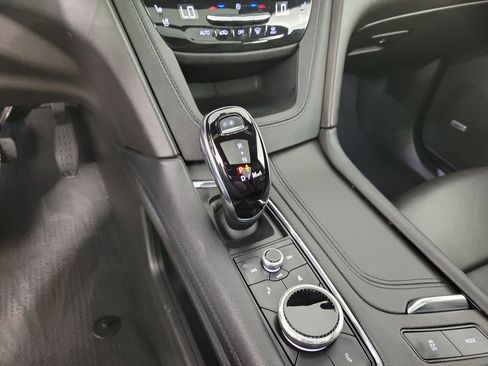 Used 2024 Cadillac XT5 Premium Luxury image 30