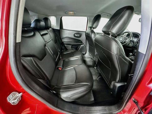 Used 2019 Jeep Compass Latitude FWD image 26