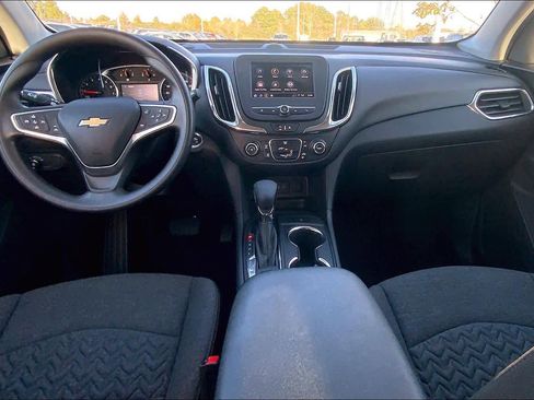 Used 2023 Chevrolet Equinox LT w/ LPO, Floor Liner Package image 15