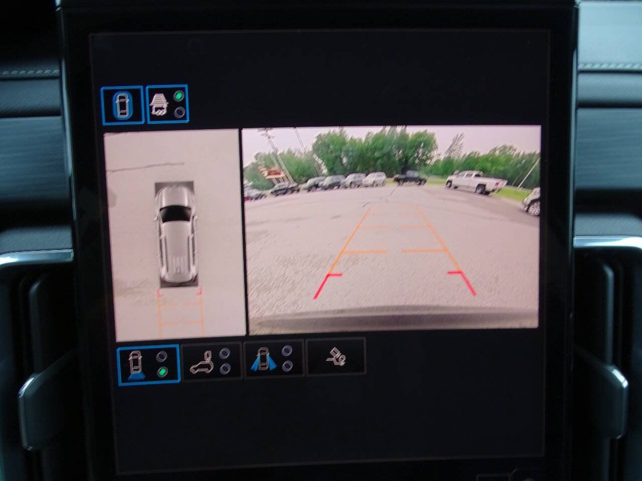 Used 2025 GMC Acadia AWD Elevation w/ Elevation Premium Package image 34