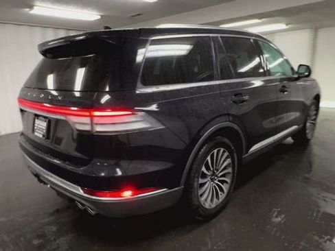 Used 2020 Lincoln Aviator Reserve w/ Equipment Group 201A image 8