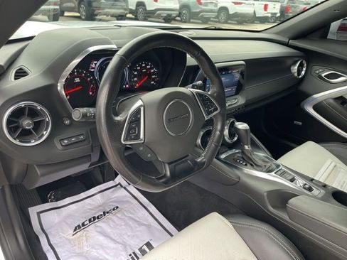 Used 2021 Chevrolet Camaro LT w/ RS Package image 14