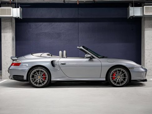 Used 2004 Porsche 911 Turbo AWD/4WD image 2