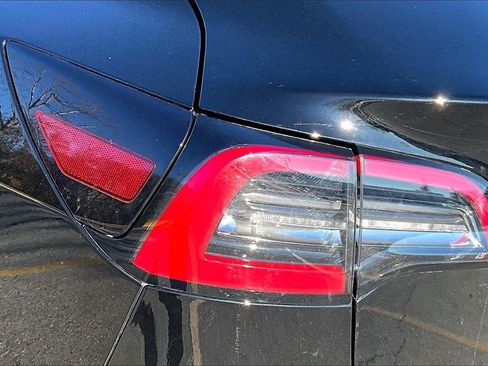 Used 2021 Tesla Model 3 Long Range image 29