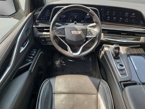 Used 2024 Cadillac Escalade Sport AWD/4WD image 14