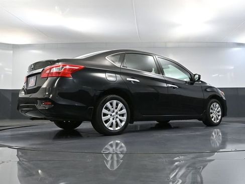 Used 2018 Nissan Sentra S image 44