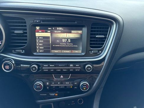 Used 2016 Kia Optima EX image 11