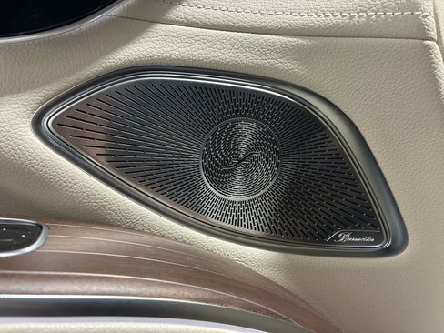 Used 2023 Mercedes-Benz EQS 450+ 4MATIC SUV image 14