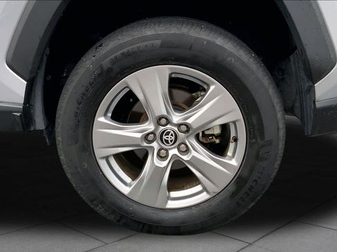 Used 2024 Toyota RAV4 XLE FWD image 11